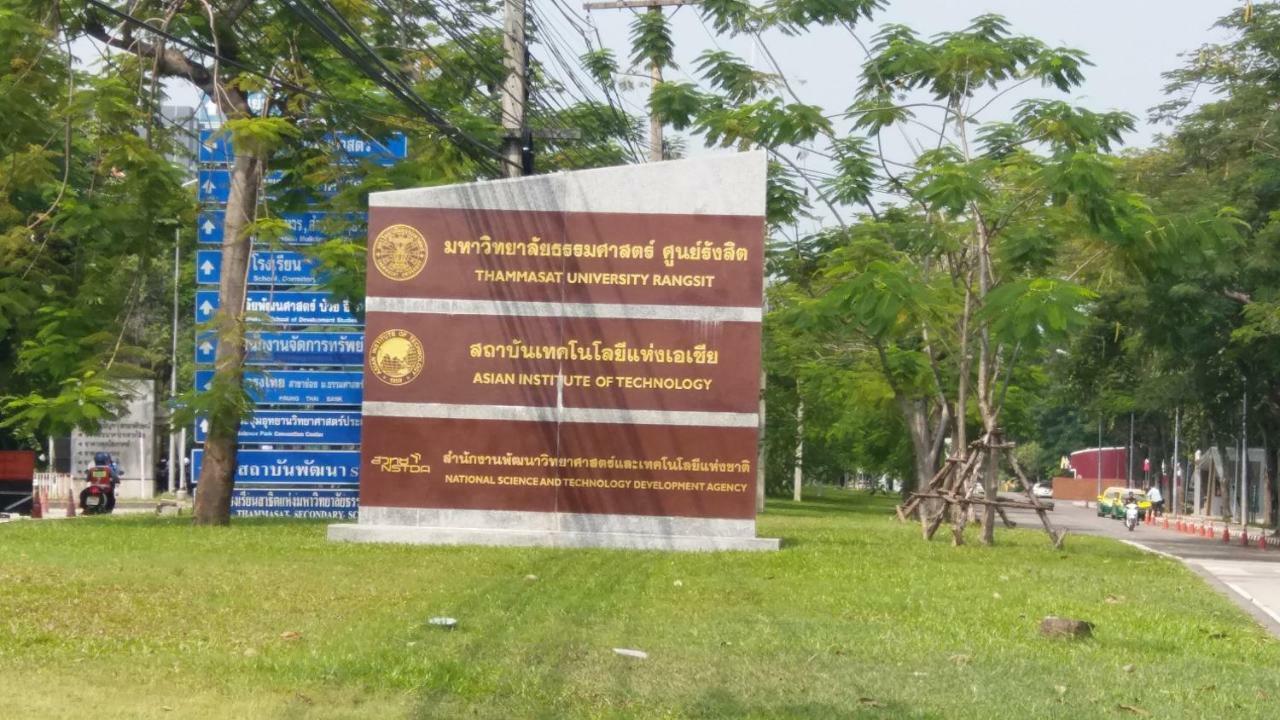 Natcha Place Thammasat Rangsit Bangkok Exterior foto