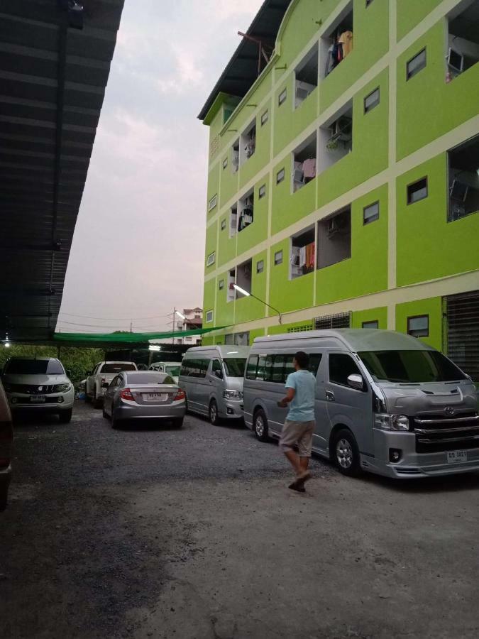 Natcha Place Thammasat Rangsit Bangkok Exterior foto